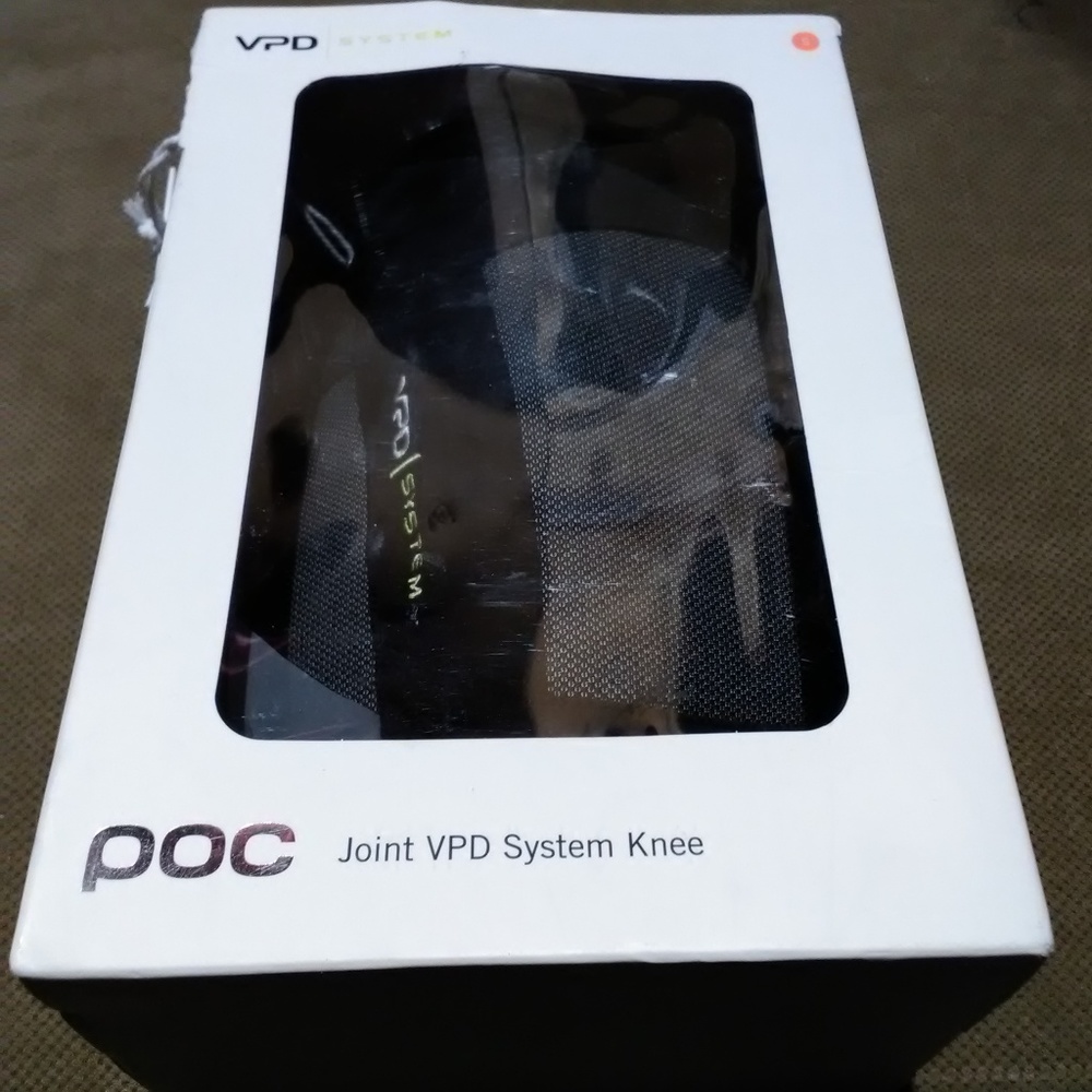 NWOT POC Joint VPD System Air KNEE PAD– Black
